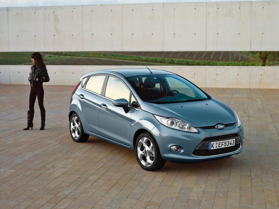  Ford Fiesta 2008 года  (фото 38 из 201)